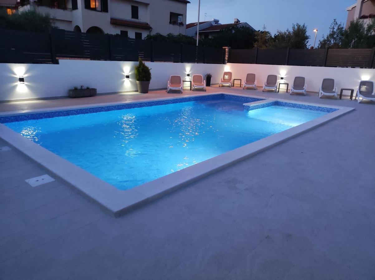 Viktor Rooms And Apartments Rovinj Exterior photo